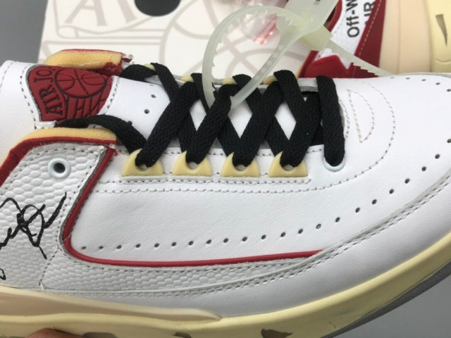 retro 2 low off white