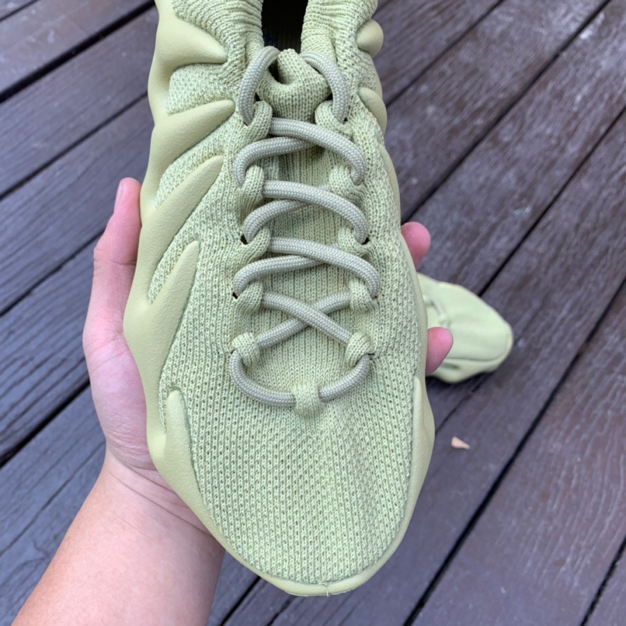 solebox yeezy 450
