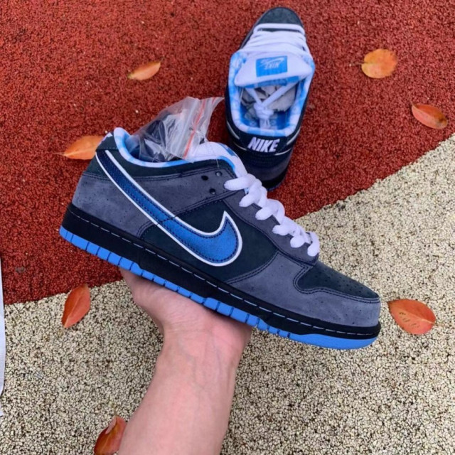 sb dunk blue lobster