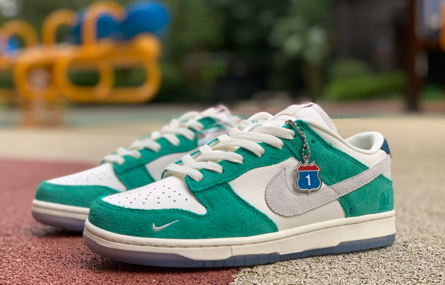 kasina dunk low road sign