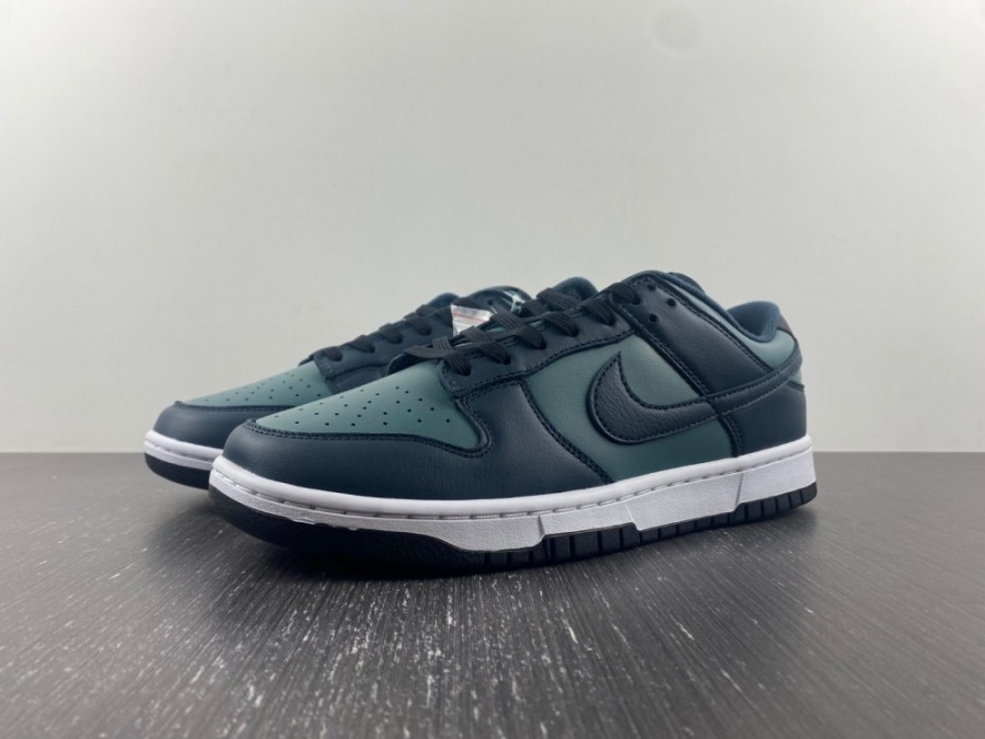 nike dunk low fleece swoosh light blue