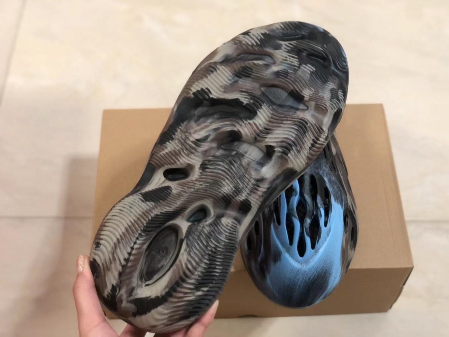 yeezy foam runner blue stockx